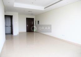 صورةغرفة فارغة لـ: شقة - 2 غرف نوم - 3 حمامات للبيع في هرقل - لفين لجندز - دبي, صورة 1