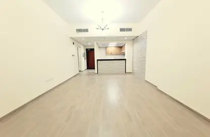 Apartment - 1 Bedroom - 1 Bathroom for rent in Al Hathboor DSO - Dubai Silicon Oasis - Dubai