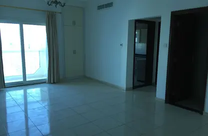 Apartment - 2 Bedrooms - 2 Bathrooms for rent in New Al Taawun Road - Al Taawun - Sharjah