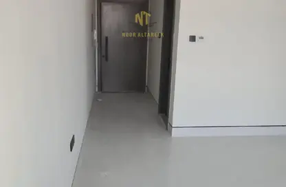 شقة - غرفة نوم - 2 حمامات للايجار في الزاهية - تجارية مويلح - الشارقة