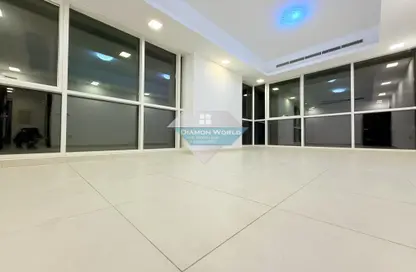 شقة - 2 غرف نوم - 2 حمامات للايجار في شارع حمدان - أبوظبي