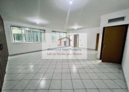 Apartment - 3 bedrooms - 4 bathrooms for rent in Corniche Residence - Corniche Road - Abu Dhabi Apartment - 3 bedrooms - 4 bathrooms for rent in Corniche Residence - Corniche Road - Abu Dhabi