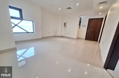 Apartment - 2 Bedrooms - 2 Bathrooms for rent in Delma Street - Al Mushrif - Abu Dhabi