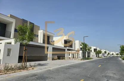 Villa - 4 Bedrooms - 5 Bathrooms for rent in Tilal Al Furjan - Al Furjan - Dubai