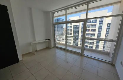 Apartment - Studio - 1 Bathroom for rent in Royal Residence 1 - Royal Residence - Dubai Sports City - Dubai