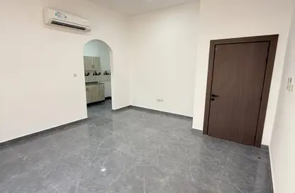 شقة - 1 حمام للايجار في مدينة الرياض - أبوظبي
