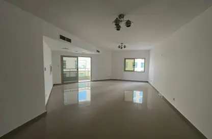 Apartment - 2 Bedrooms - 4 Bathrooms for rent in Al Majaz 2 - Al Majaz - Sharjah Apartment - 2 Bedrooms - 4 Bathrooms for rent in Al Majaz 2 - Al Majaz - Sharjah