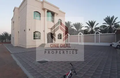 Villa - 5 Bedrooms - 6 Bathrooms for rent in Falaj Hazzaa - Al Ain