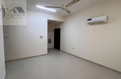 شقة - غرفة نوم - 1 حمام للايجار في 3  الروضة - الروضة - عجمان