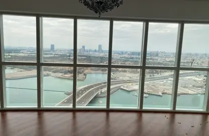 Apartment - 2 Bedrooms - 3 Bathrooms for rent in RAK Tower - Marina Square - Al Reem Island - Abu Dhabi