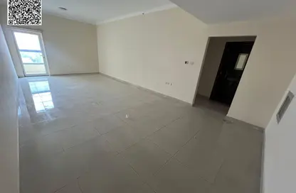 Apartment - 3 Bedrooms - 3 Bathrooms for rent in Al Jurf 2 - Al Jurf - Ajman Downtown - Ajman