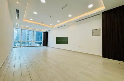 مكتب - استوديو للبيع في برج تماني - الخليج التجاري - دبي