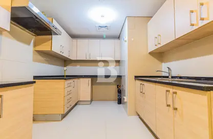Kitchen image for: Apartment - 1 Bedroom - 2 Bathrooms for sale in Ocean Terrace - Marina Square - Al Reem Island - Abu Dhabi, Image 1