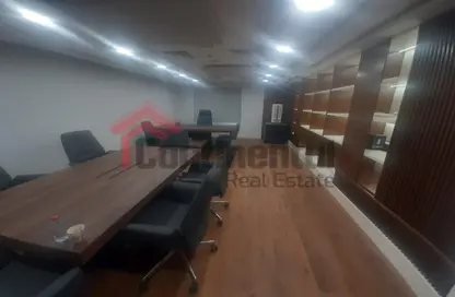 Office Space - Studio - 1 Bathroom for rent in Al Khan - Sharjah