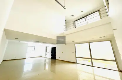 Empty Room image for: Villa - 4 Bedrooms - 6 Bathrooms for rent in Eastern Road - Abu Dhabi, Image 1