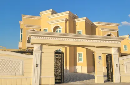 Villa - 5 Bedrooms - 6 Bathrooms for rent in Mohamed Bin Zayed Centre - Mohamed Bin Zayed City - Abu Dhabi