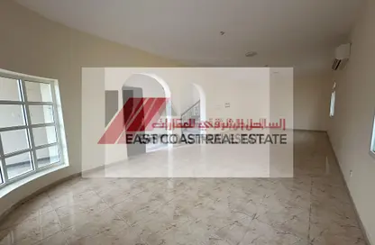 Villa - 4 Bedrooms - 4 Bathrooms for rent in Al Faseel - Fujairah