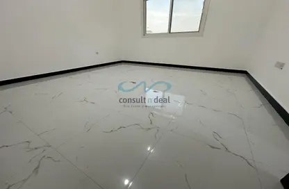 Apartment - Studio - 1 Bathroom for rent in Mohamed Bin Zayed City - Abu Dhabi