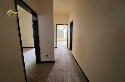 شقة - 2 غرف نوم - 1 حمام للايجار في ميدان الرولة - منطقة الرولة - الشارقة شقة - 2 غرف نوم - 1 حمام للايجار في ميدان الرولة - منطقة الرولة - الشارقة