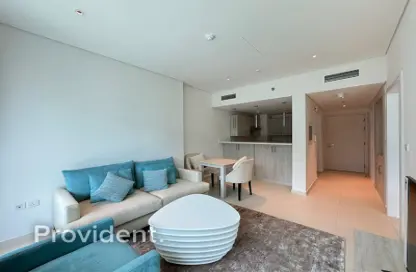 Apartment - 1 Bedroom - 2 Bathrooms for rent in Seven Palm - Palm Jumeirah - Dubai