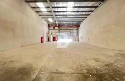 Warehouse - Studio for rent in Phase 2 - Dubai Investment Park (DIP) - Dubai