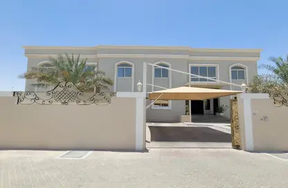 Villa - 4 Bedrooms - 5 Bathrooms for rent in Mohamed Bin Zayed Centre - Mohamed Bin Zayed City - Abu Dhabi