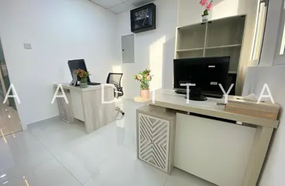 Office Space - Studio - 1 Bathroom for rent in Horizone Building - Port Saeed - Deira - Dubai