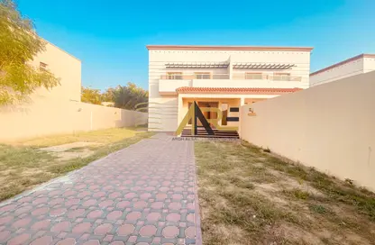 Villa - 4 Bedrooms - 5 Bathrooms for rent in Barashi - Al Badie - Sharjah