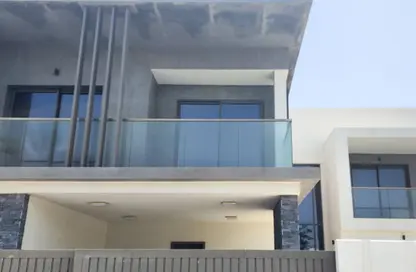 فيلا - 4 غرف نوم - 7 حمامات للايجار في ريدوودز - فدان ياس - جزيرة الياس - أبوظبي فيلا - 4 غرف نوم - 7 حمامات للايجار في ريدوودز - فدان ياس - جزيرة الياس - أبوظبي