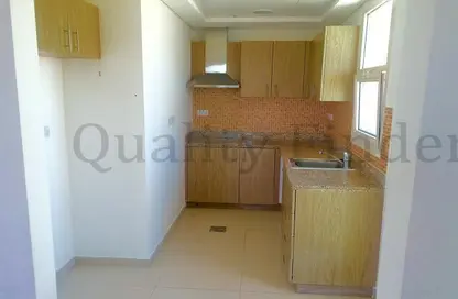 Apartment - 1 Bathroom for rent in Al Khaleej Village - Al Ghadeer - Abu Dhabi