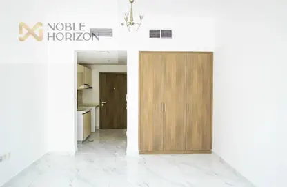 Apartment - 1 Bedroom - 1 Bathroom for rent in Serenity Lakes 5 - Jumeirah Village Circle - Dubai Apartment - 1 Bedroom - 1 Bathroom for rent in Serenity Lakes 5 - Jumeirah Village Circle - Dubai