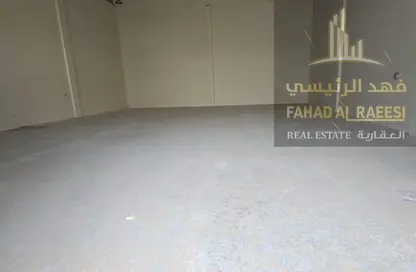 Warehouse - Studio - 2 Bathrooms for rent in Umm Al Thuoob - Umm Al Quwain