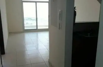 Apartment - 1 Bedroom - 2 Bathrooms for rent in University View - Dubai Silicon Oasis - Dubai