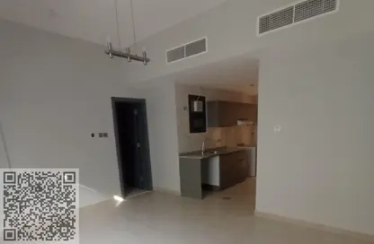Apartment - 1 Bedroom - 2 Bathrooms for rent in Al Rashidiya Towers - Al Rashidiya - Ajman Downtown - Ajman