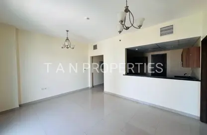 شقة - غرفة نوم - 2 حمامات للايجار في برج الرمال - الضاحية 13 - قرية الجميرا سركل - دبي