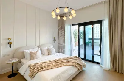 Apartment - 1 Bedroom - 2 Bathrooms for sale in SOL Bay - Business Bay - Dubai