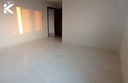 شقة - غرفة نوم - 2 حمامات للايجار في عمارة عزير - 3  الروضة - الروضة - عجمان