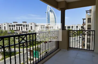 Apartment - 3 Bedrooms - 5 Bathrooms for rent in Lamtara 3 - Madinat Jumeirah Living - Umm Suqeim - Dubai