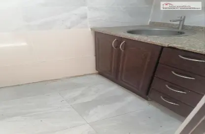 Apartment - 1 Bathroom for rent in Al Zahraa - Abu Dhabi
