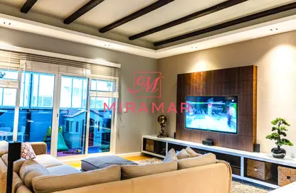Apartment - 2 Bedrooms - 3 Bathrooms for rent in Tower 45 - Al Reef Downtown - Al Reef - Abu Dhabi