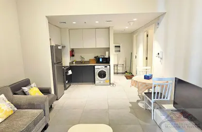 شقة - غرفة نوم - 2 حمامات للايجار في ذا سولو - الجادة - الشارقة