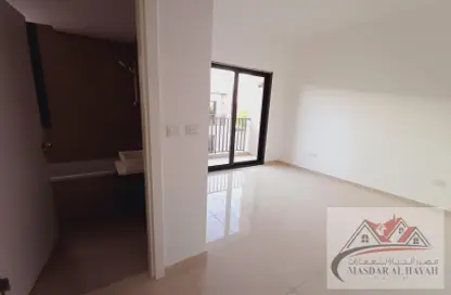 Townhouse - 2 Bedrooms - 3 Bathrooms for sale in Nasma Residence - Al Tai - Sharjah