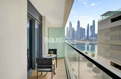 Apartment - 1 Bedroom - 1 Bathroom for sale in Marina Vista - EMAAR Beachfront - Dubai Harbour - Dubai