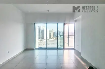 Empty Room image for: Apartment - 2 Bedrooms - 3 Bathrooms for rent in Montrose B - Al Barsha South - Al Barsha - Dubai, Image 1