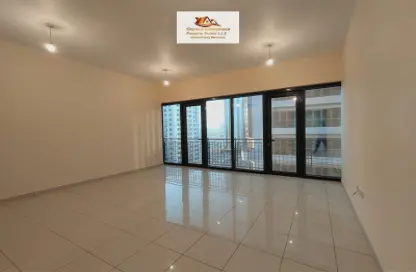 شقة - 2 غرف نوم - 3 حمامات للايجار في برج ايتش ام - شارع المطار - أبوظبي