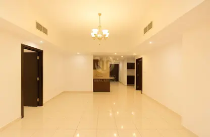 شقة - 2 غرف نوم - 3 حمامات للايجار في برج ربيعة - مجان - دبي لاند - دبي شقة - 2 غرف نوم - 3 حمامات للايجار في برج ربيعة - مجان - دبي لاند - دبي