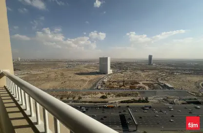 شقة - 2 غرف نوم - 2 حمامات للايجار في برج ربيعة - مجان - دبي لاند - دبي