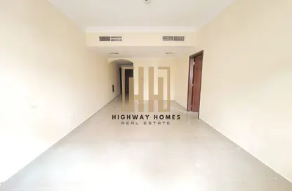 Apartment - 1 Bedroom - 2 Bathrooms for rent in Muwaileh 3 Building - Muwaileh - Sharjah