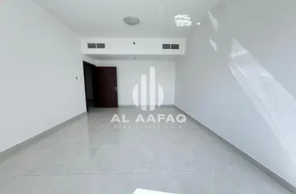 شقة - 3 غرف نوم - 3 حمامات للايجار في شارع التعاون - التعاون - الشارقة