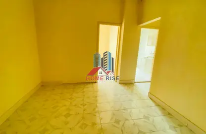 شقة - غرفة نوم - 1 حمام للايجار في شارع التعاون - التعاون - الشارقة